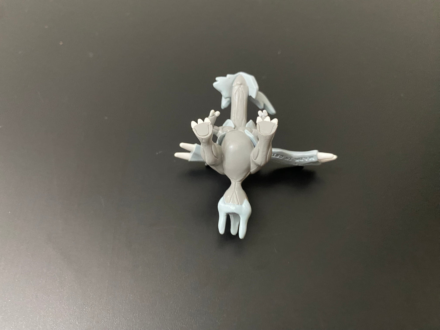 KYUREM - FIGURE TOMY CGTSJ