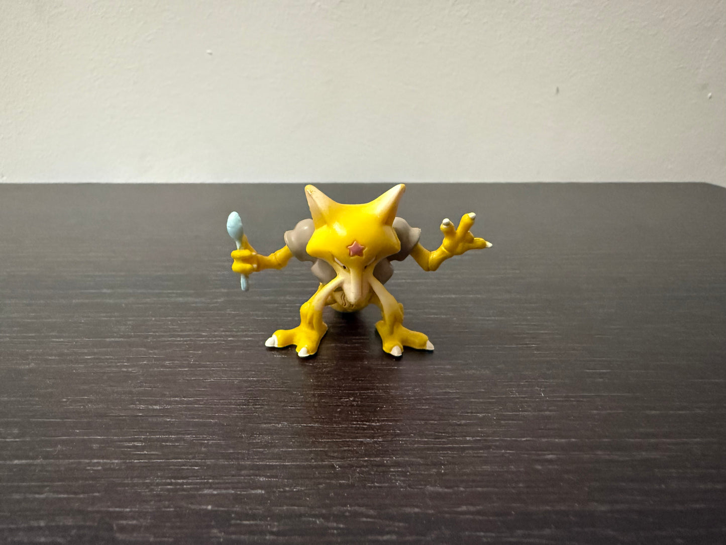 KADABRA - FIGURE TOMY CGTSJ