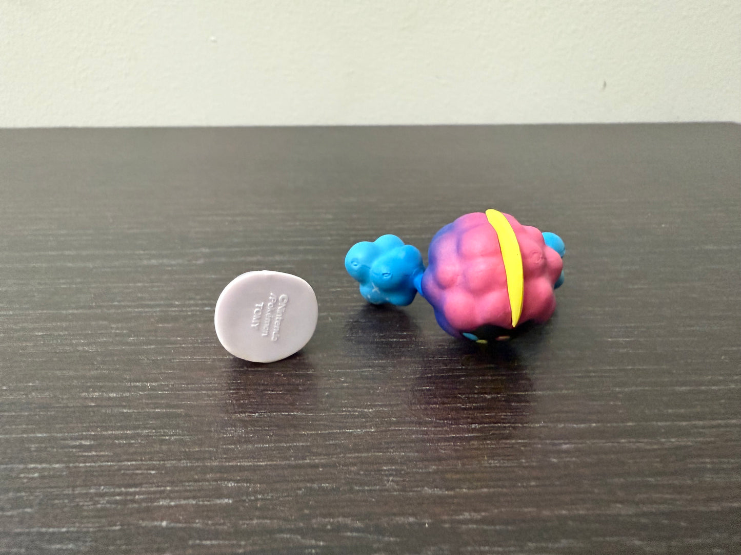 COSMOG - FIGURE TOMY