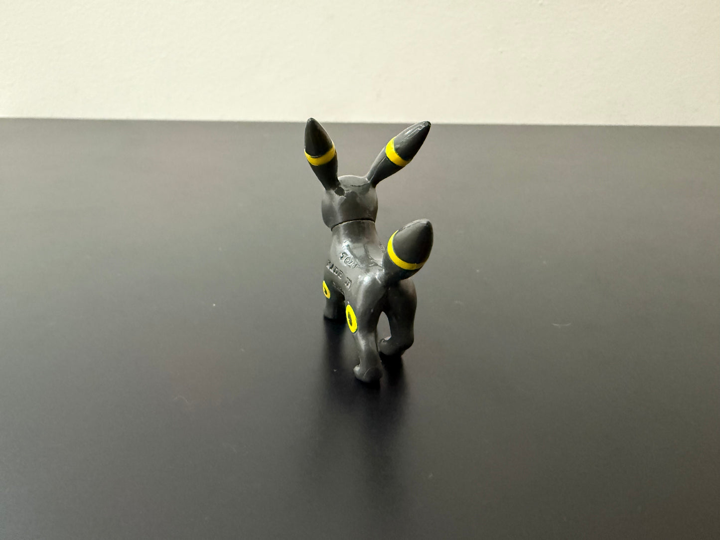 UMBREON - FIGURE TOMY CGTSJ