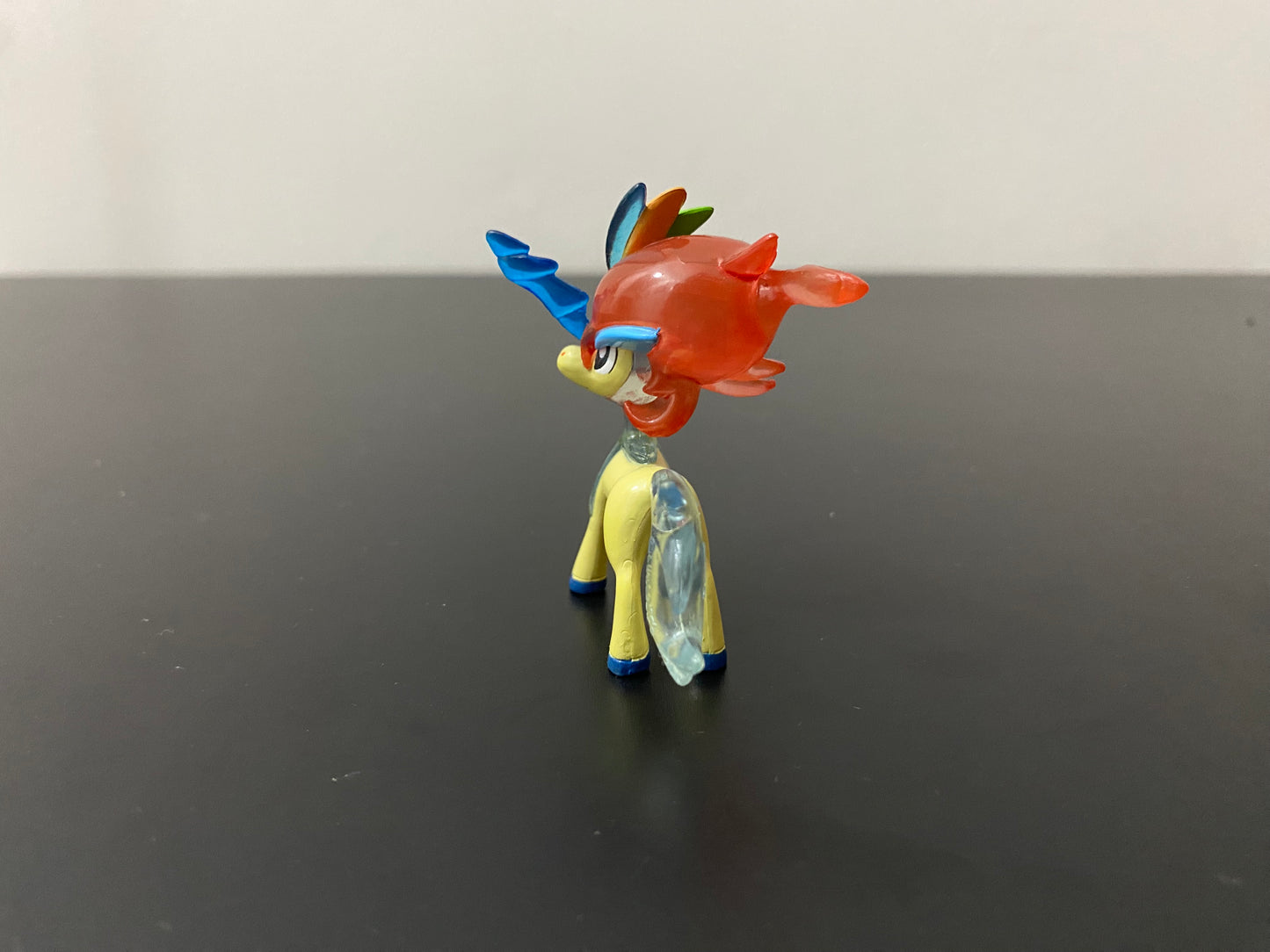 KELDEO CLEAR - FIGURE TOMY
