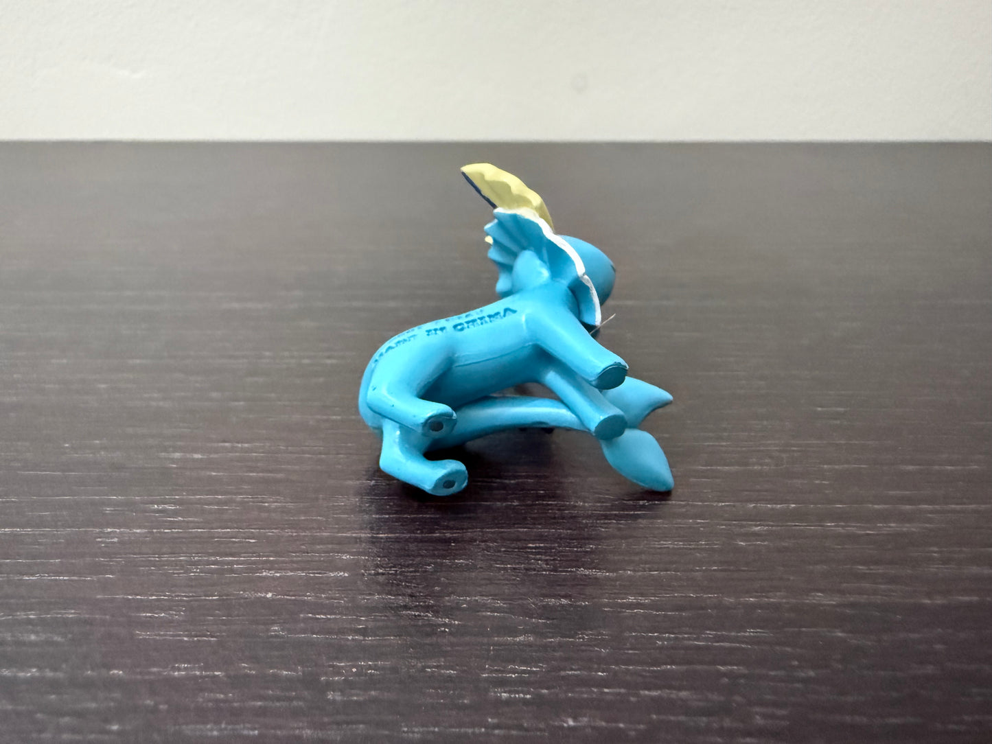 VAPOREON ALTERNATIVE POSE - FIGURE TOMY