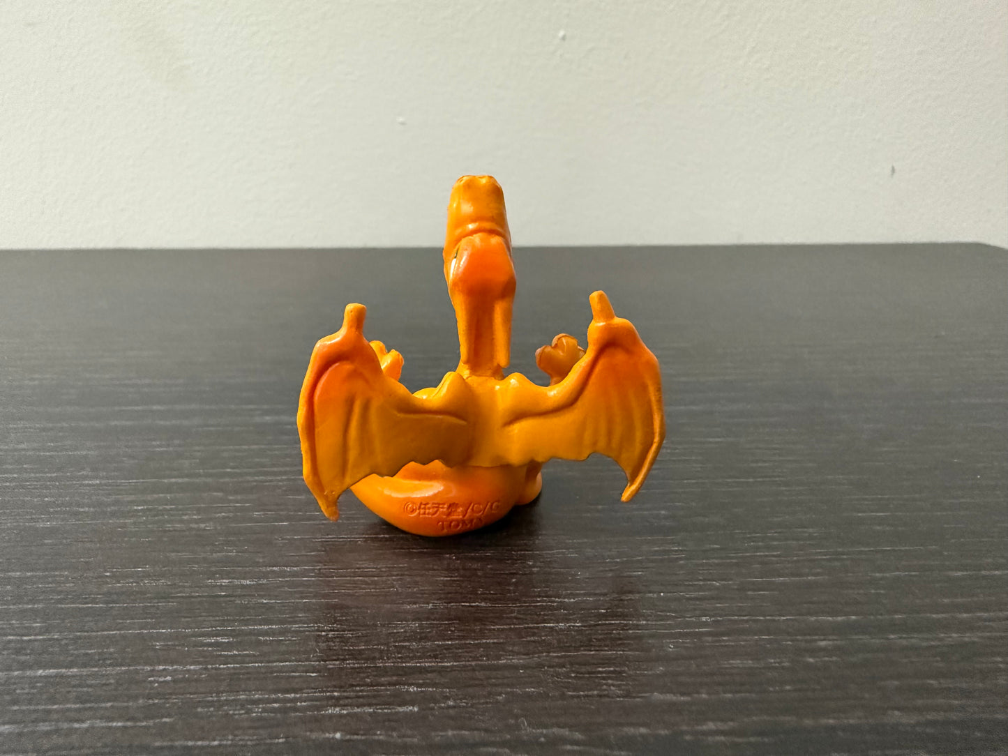 CHARIZARD - FIGURE TOMY CGTSJ
