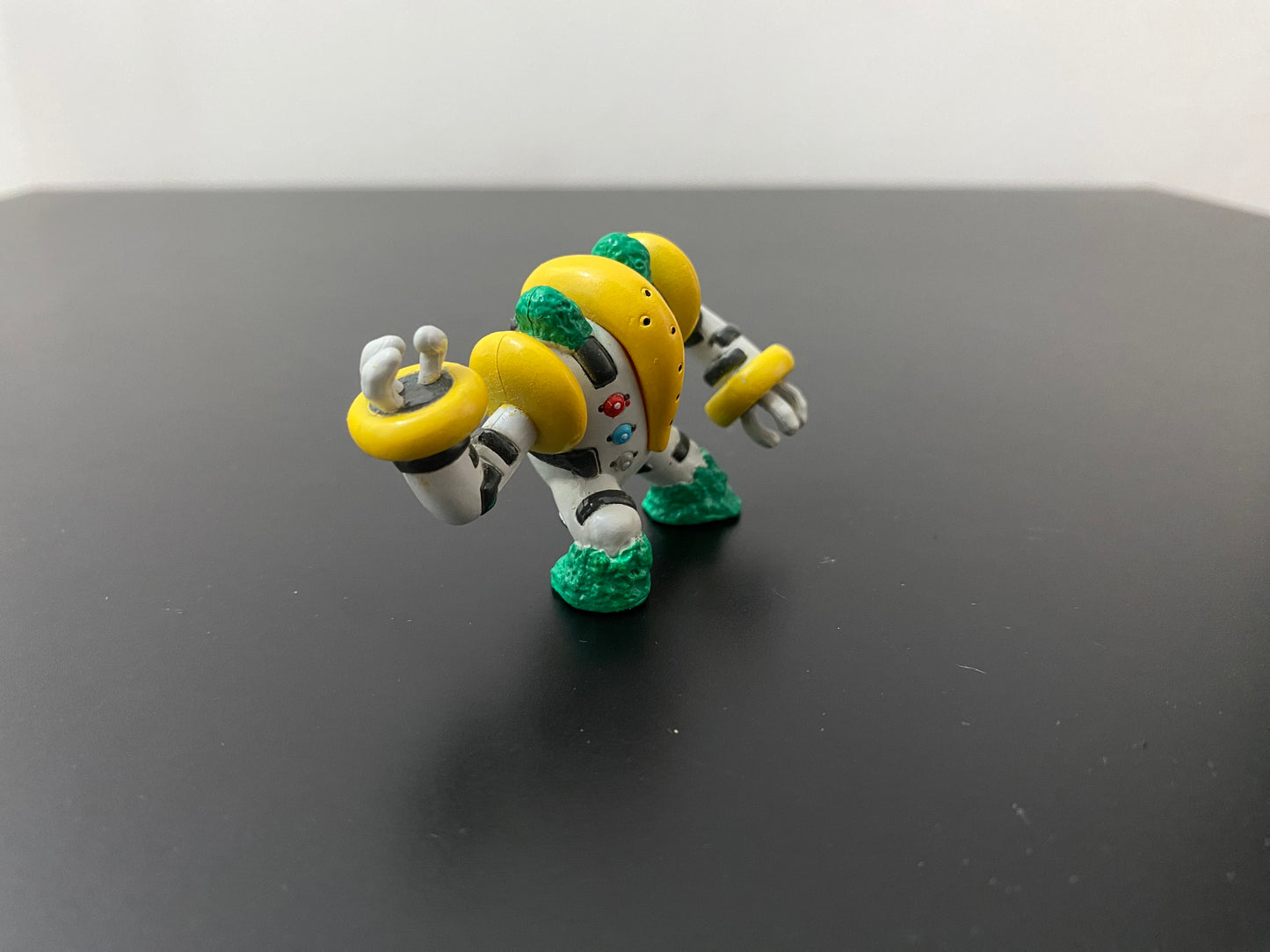 REGIGIGAS ALTERNATIVE POSE 2008 - FIGURE TOMY CGTSJ