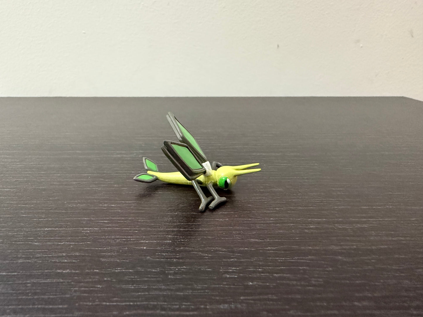 VIBRAVA - FIGURE TOMY