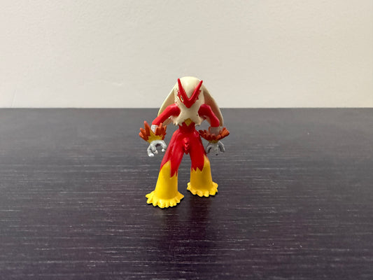 BLAZIKEN - FIGURE TOMY