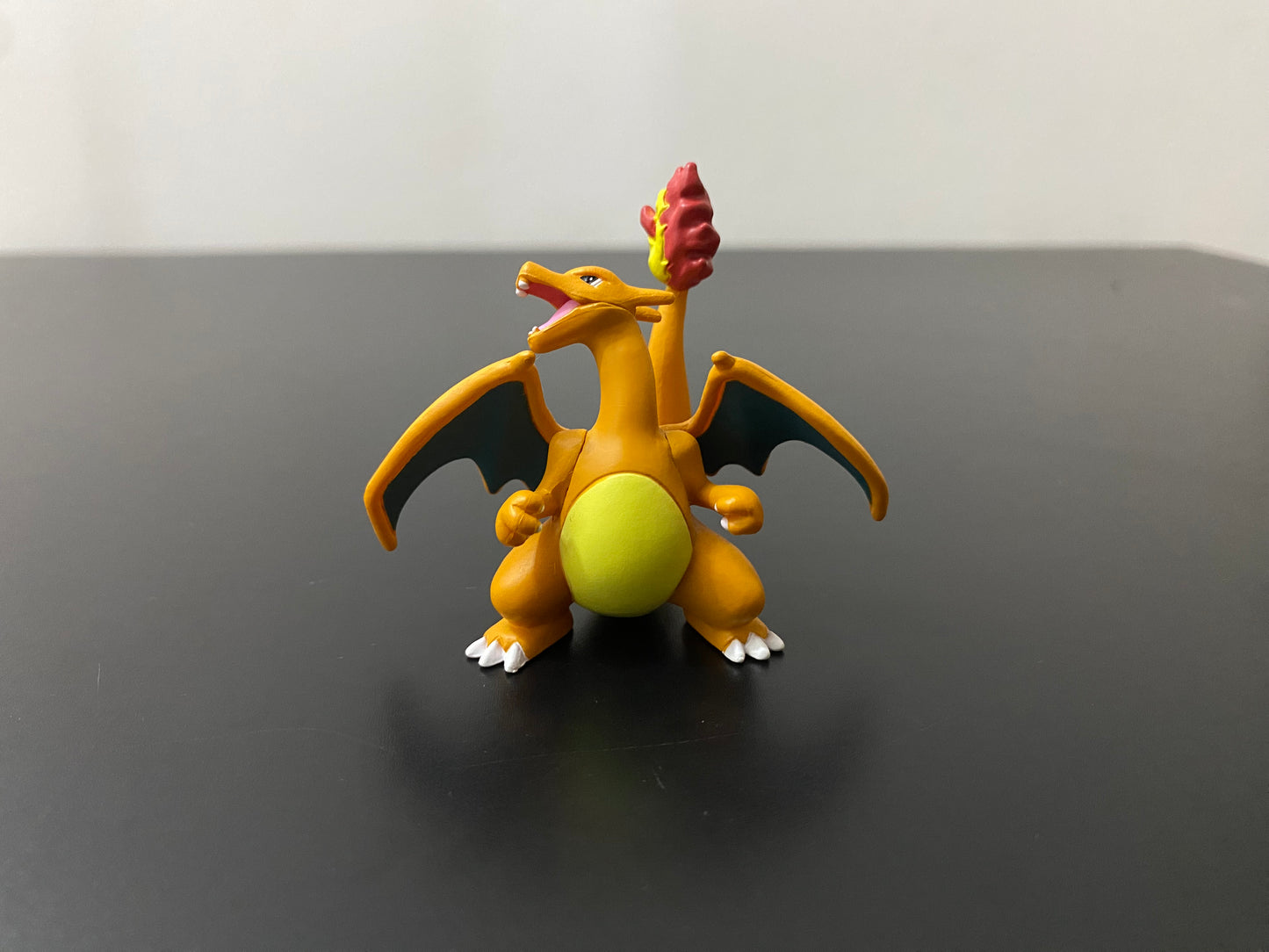 CHARIZARD BATTLE POSE MATTE - FIGURE TOMY