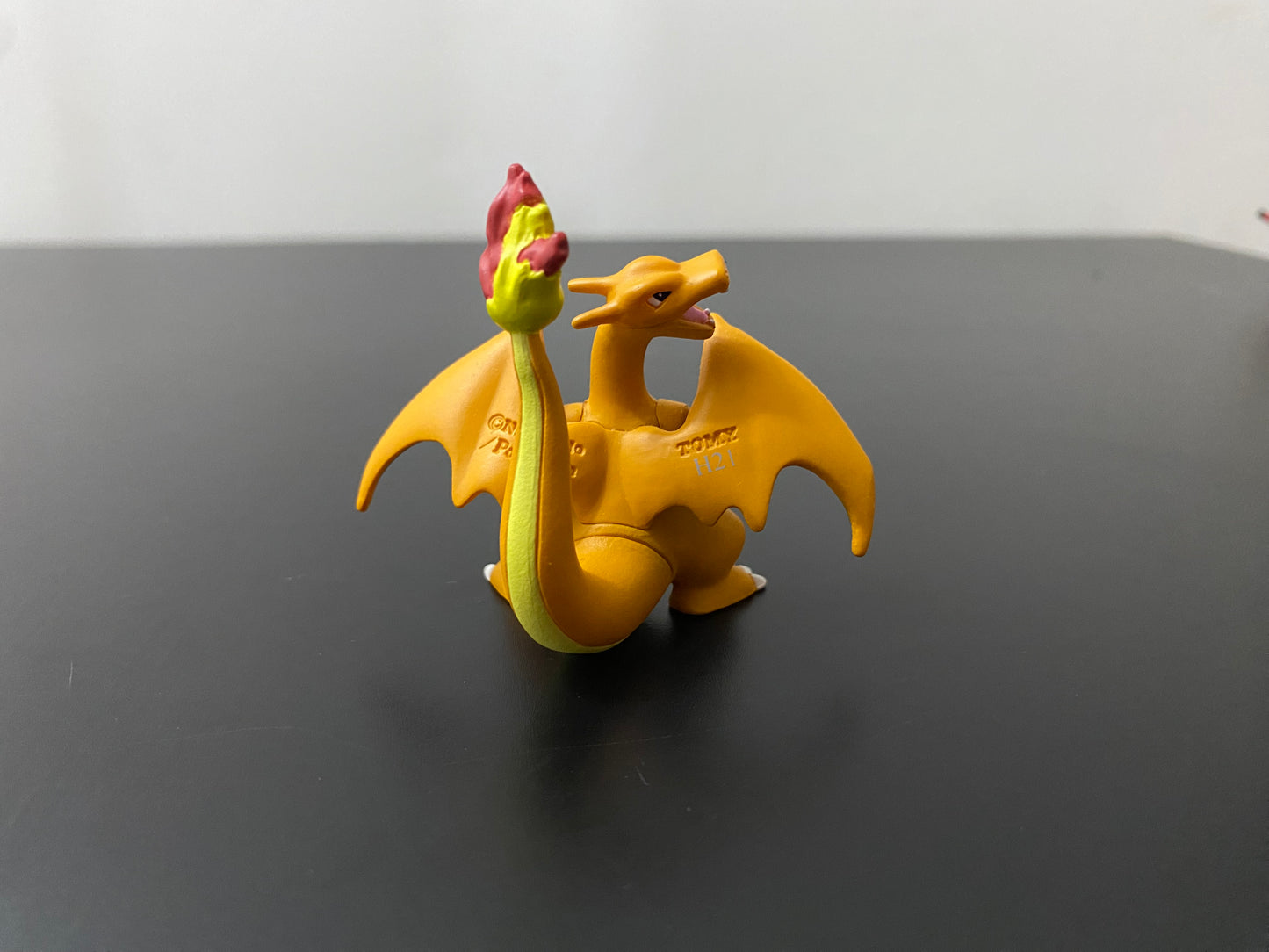 CHARIZARD BATTLE POSE MATTE - FIGURE TOMY