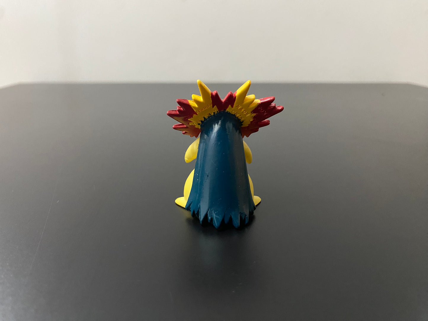 TYPHLOSION - FIGURE TOMY CGTSJ