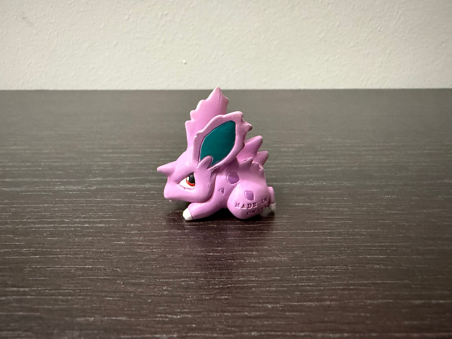 NIDORAN M RARE - FIGURE TOMY CGTSJ