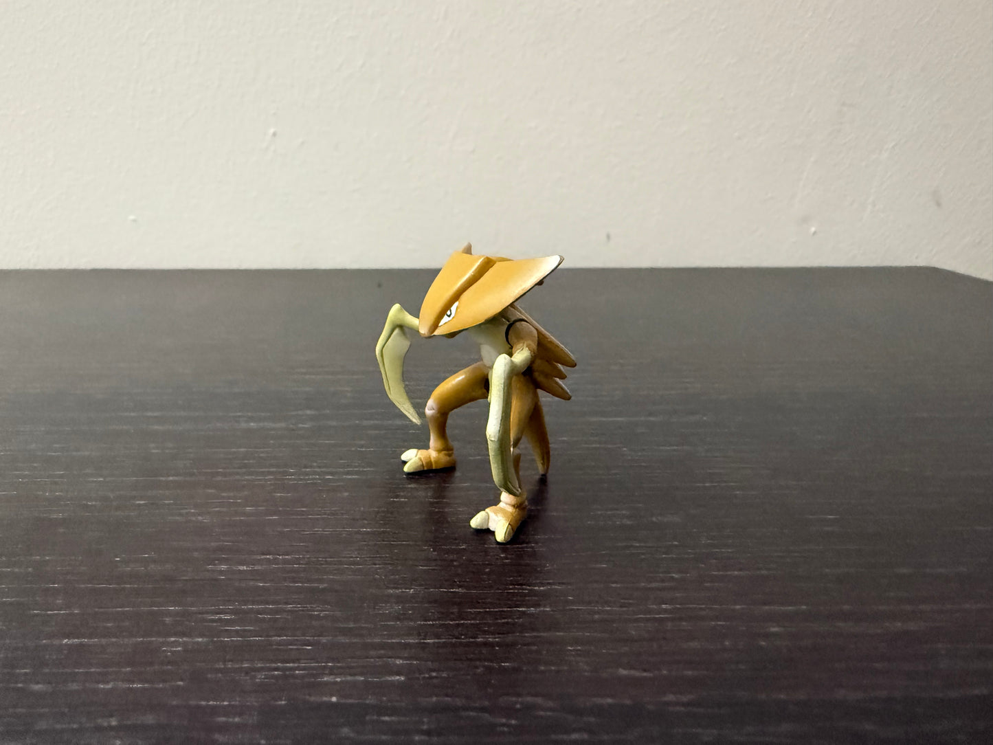KABUTOPS - FIGURE TOMY CGTSJ