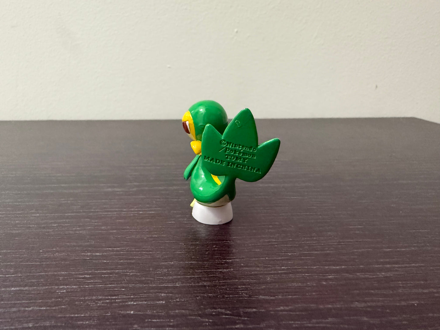 SNIVY - FIGURE TOMY