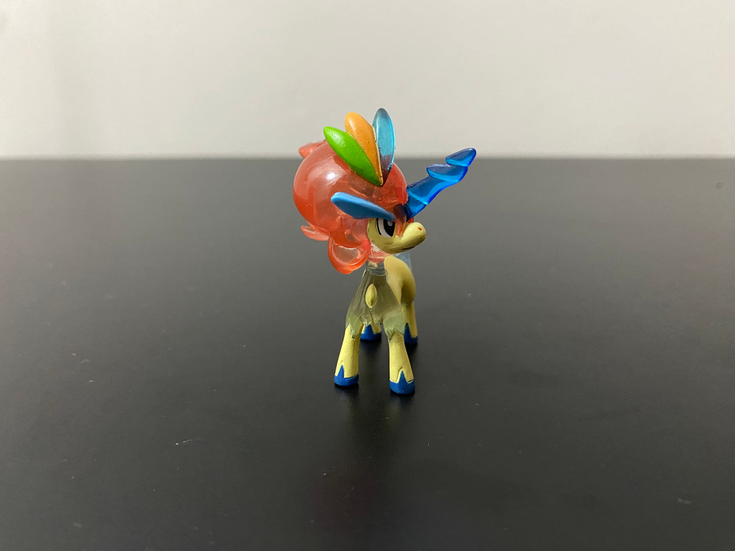 KELDEO CLEAR - FIGURE TOMY