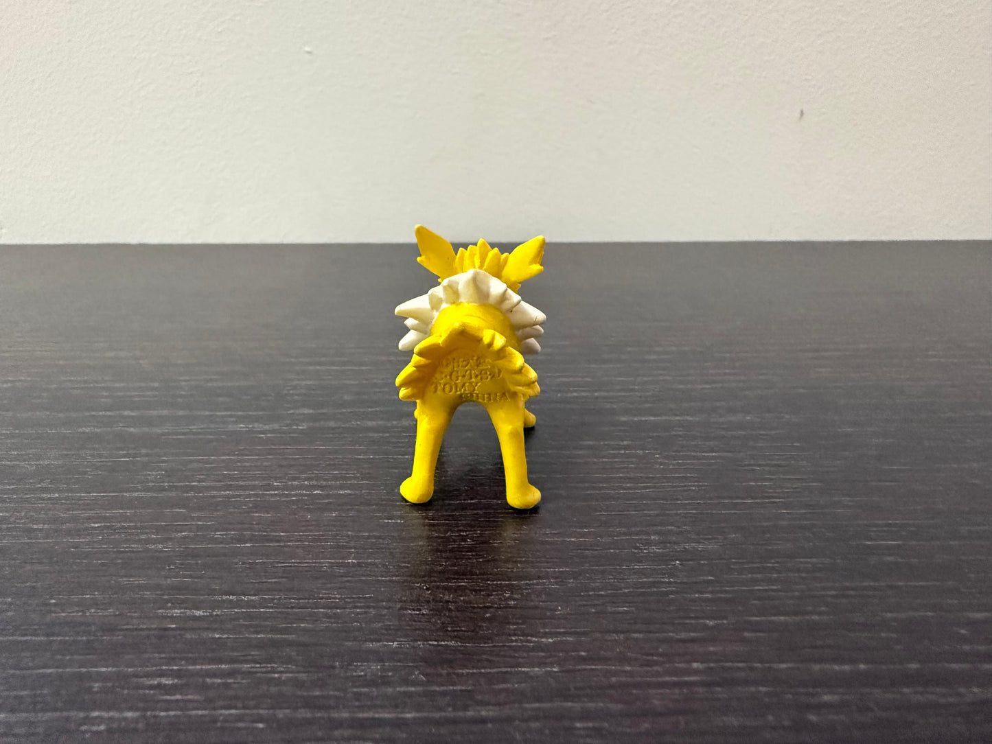 JOLTEON NEW COLOR - FIGURE TOMY CGTSJ