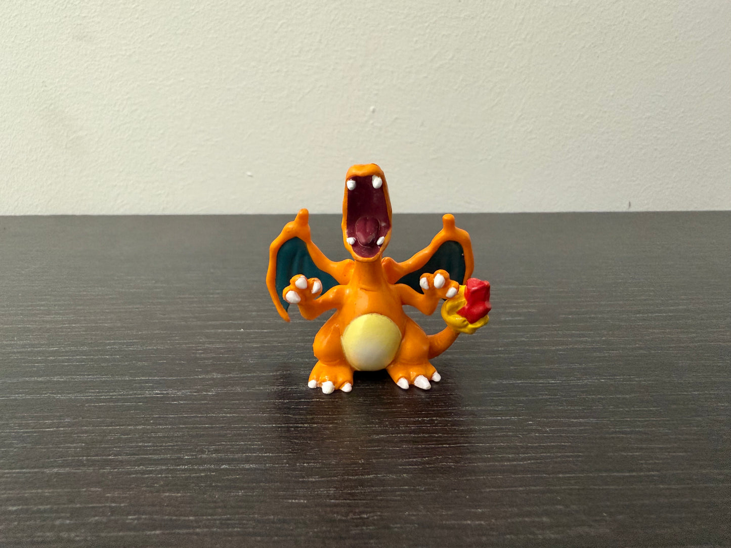 CHARIZARD - FIGURE TOMY CGTSJ