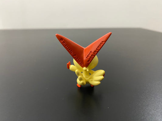 VICTINI - FIGURE TOMY