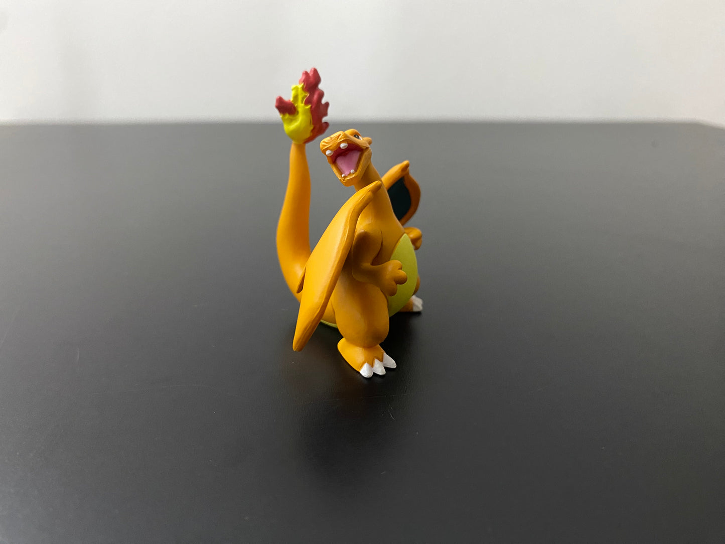 CHARIZARD BATTLE POSE MATTE - FIGURE TOMY