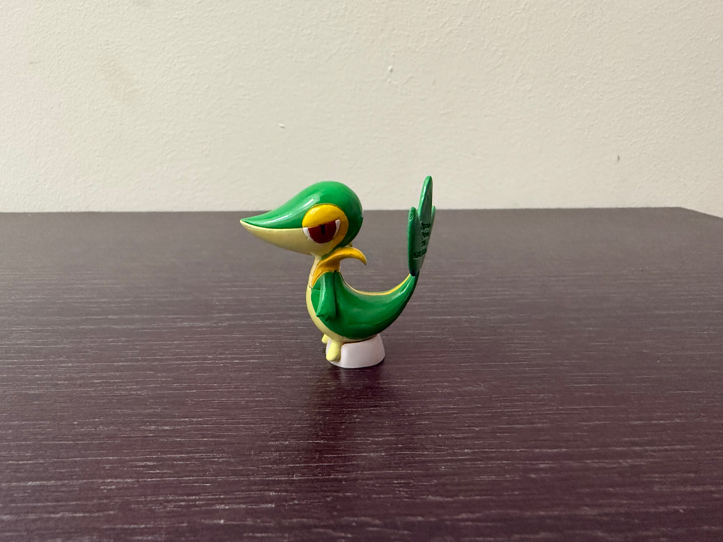 SNIVY - FIGURE TOMY