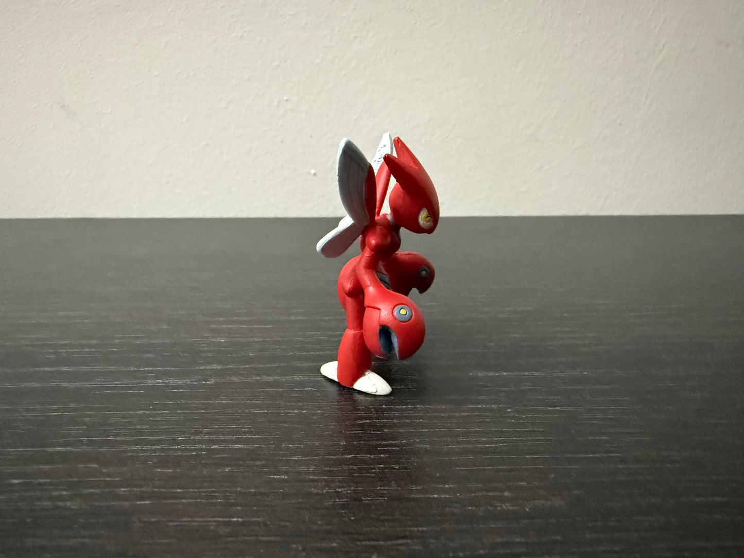 SCIZOR - FIGURE TOMY CGTSJ