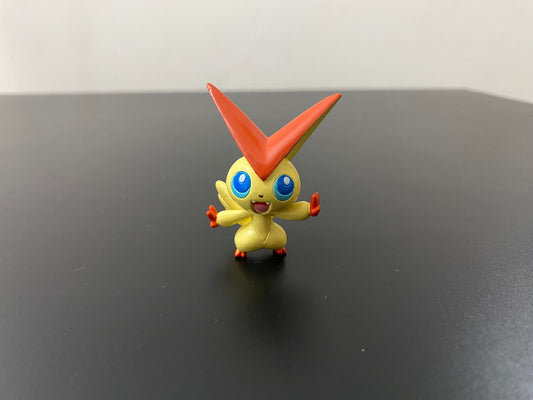 VICTINI - FIGURE TOMY