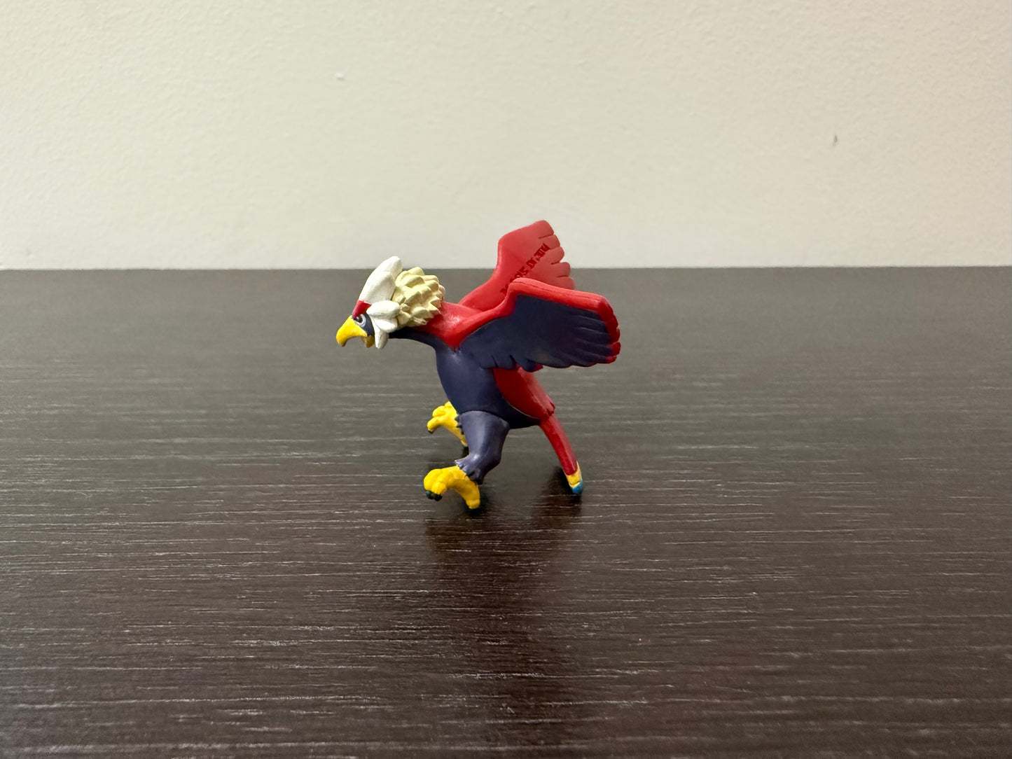 BRAVIARY - FIGURE TOMY