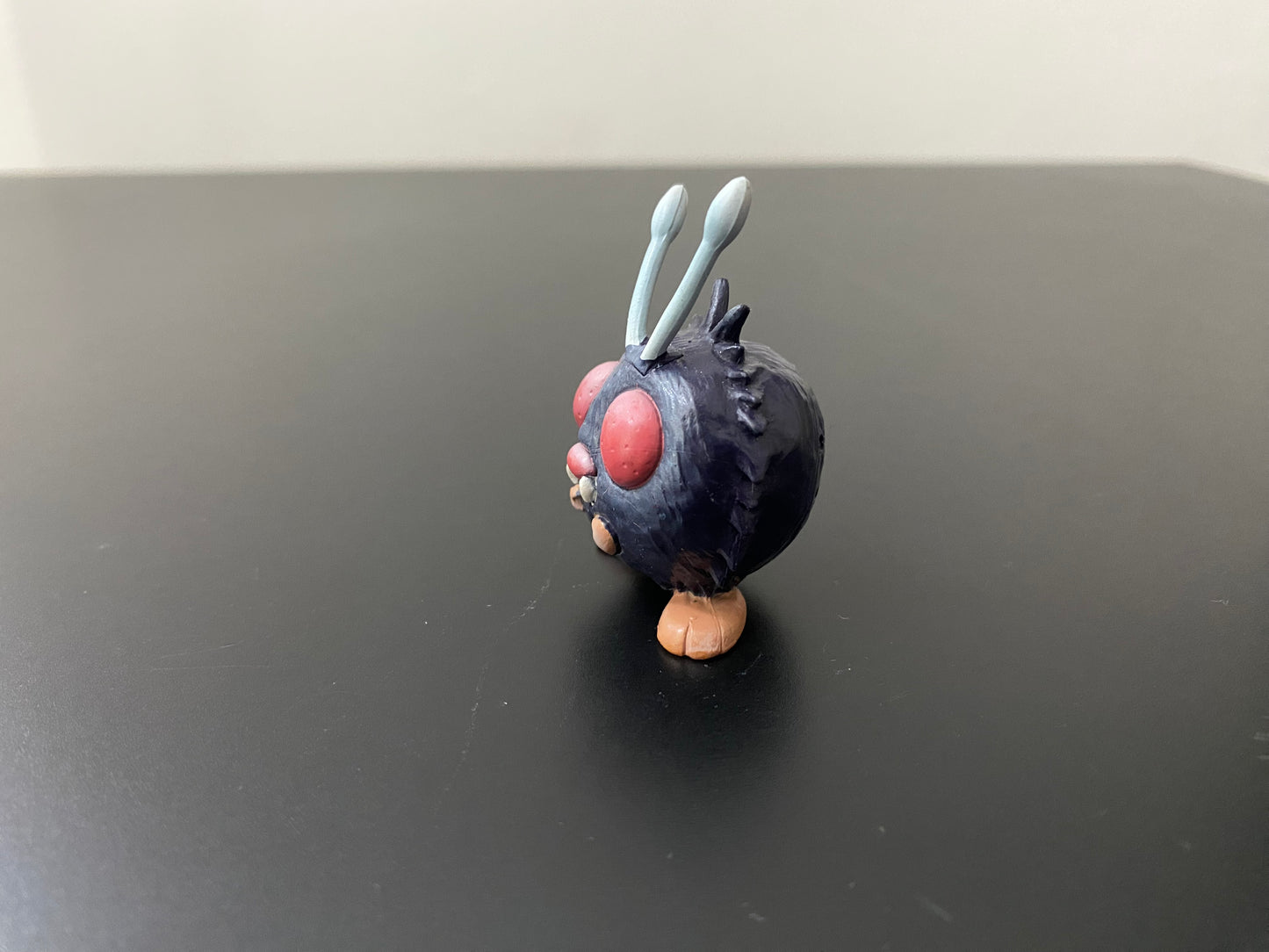 VENONAT- FIGURE TOMY CGTSJ