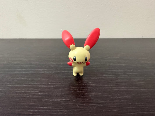 PLUSLE 2004 - FIGURE TOMY CGTSJ