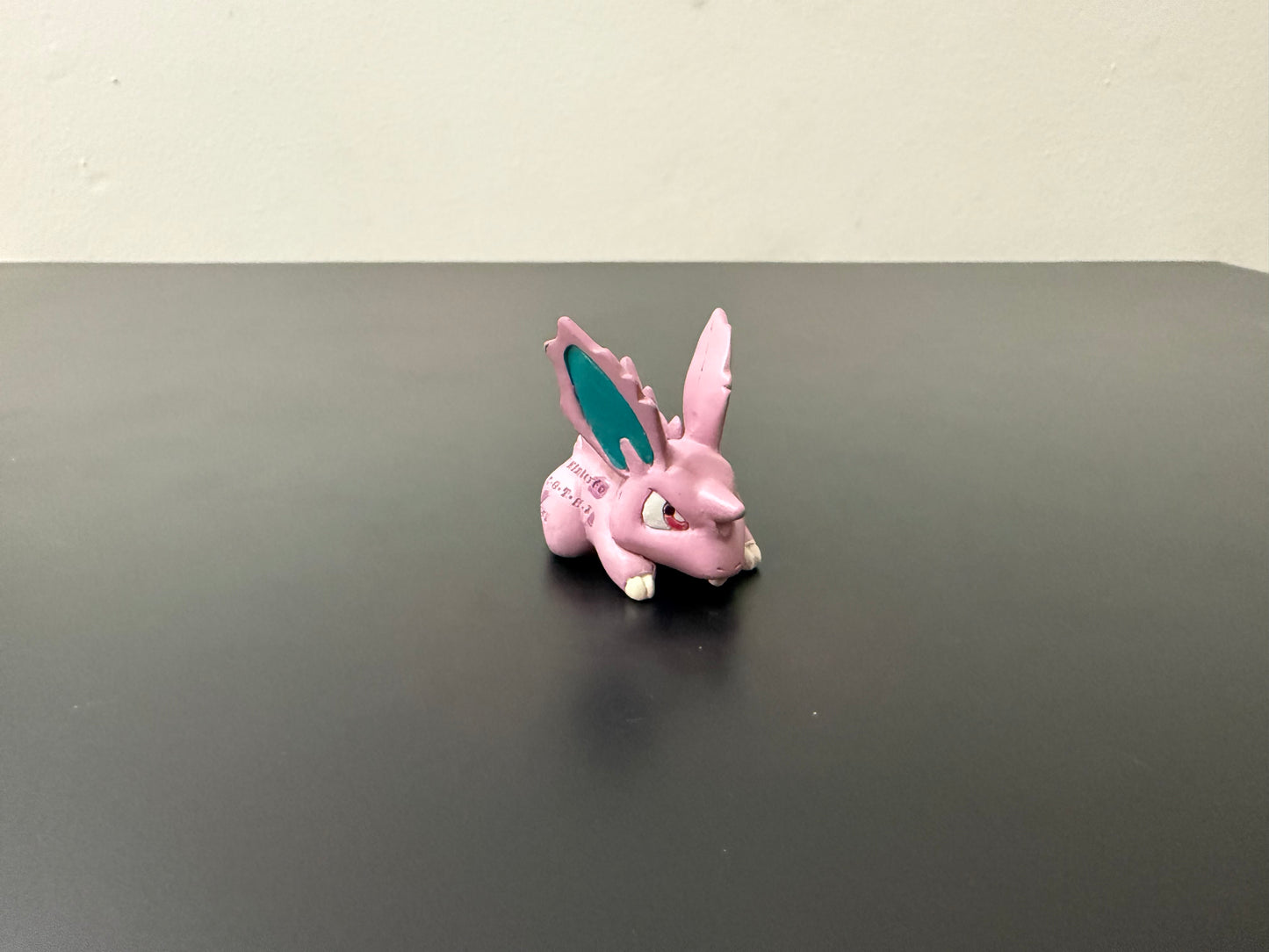NIDORAN M RARE - FIGURE TOMY CGTSJ