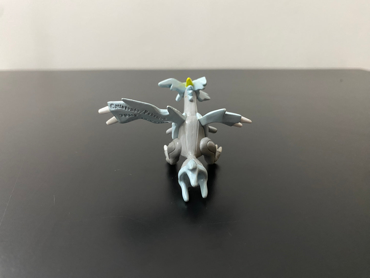 KYUREM - FIGURE TOMY CGTSJ