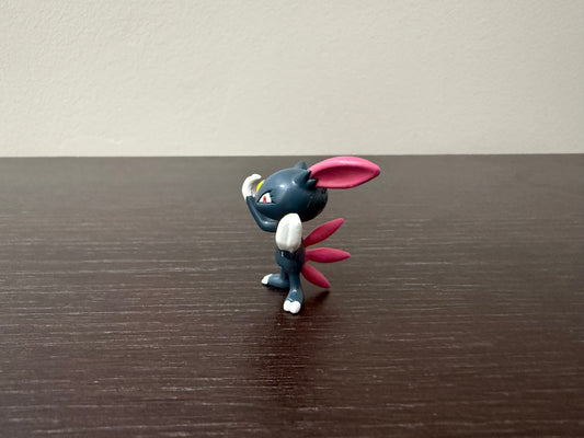 SNEASEL - FIGURE TOMY CGTSJ