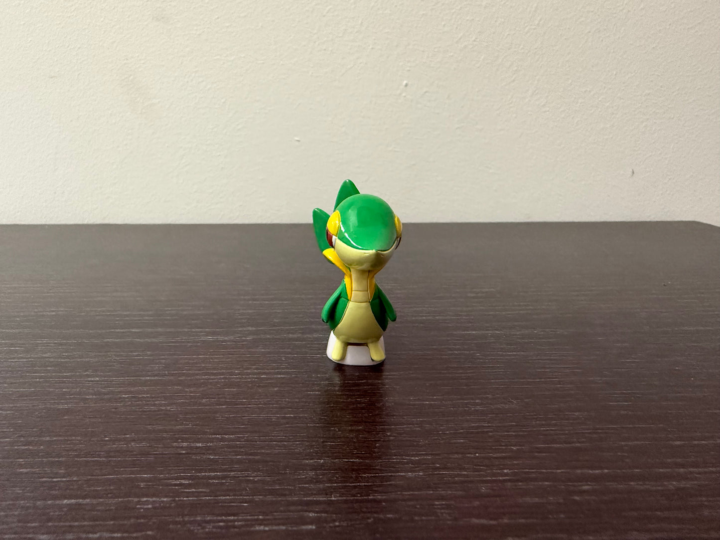 SNIVY - FIGURE TOMY