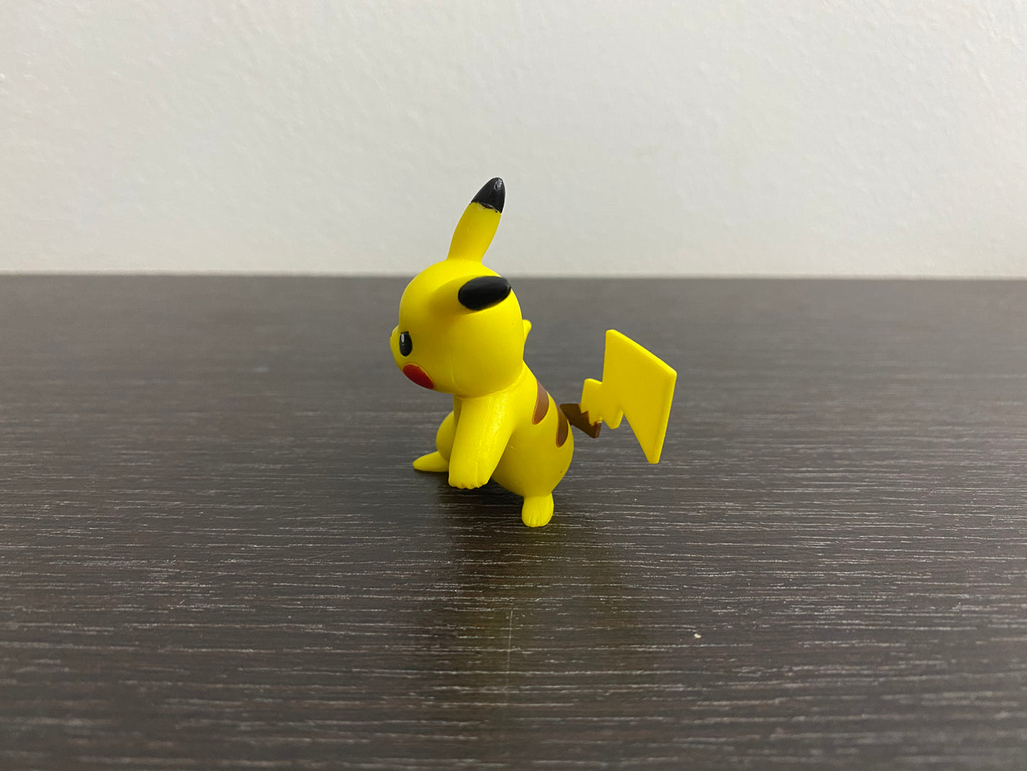 PIKACHU ALTERNATIVE POSE - FIGURE TOMY