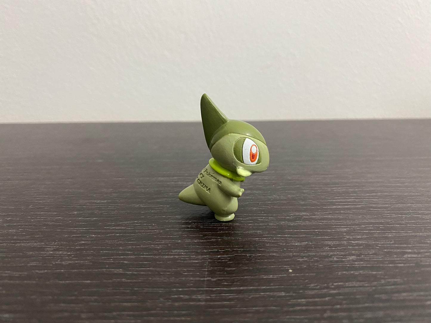 AXEW - FIGURE TOMY