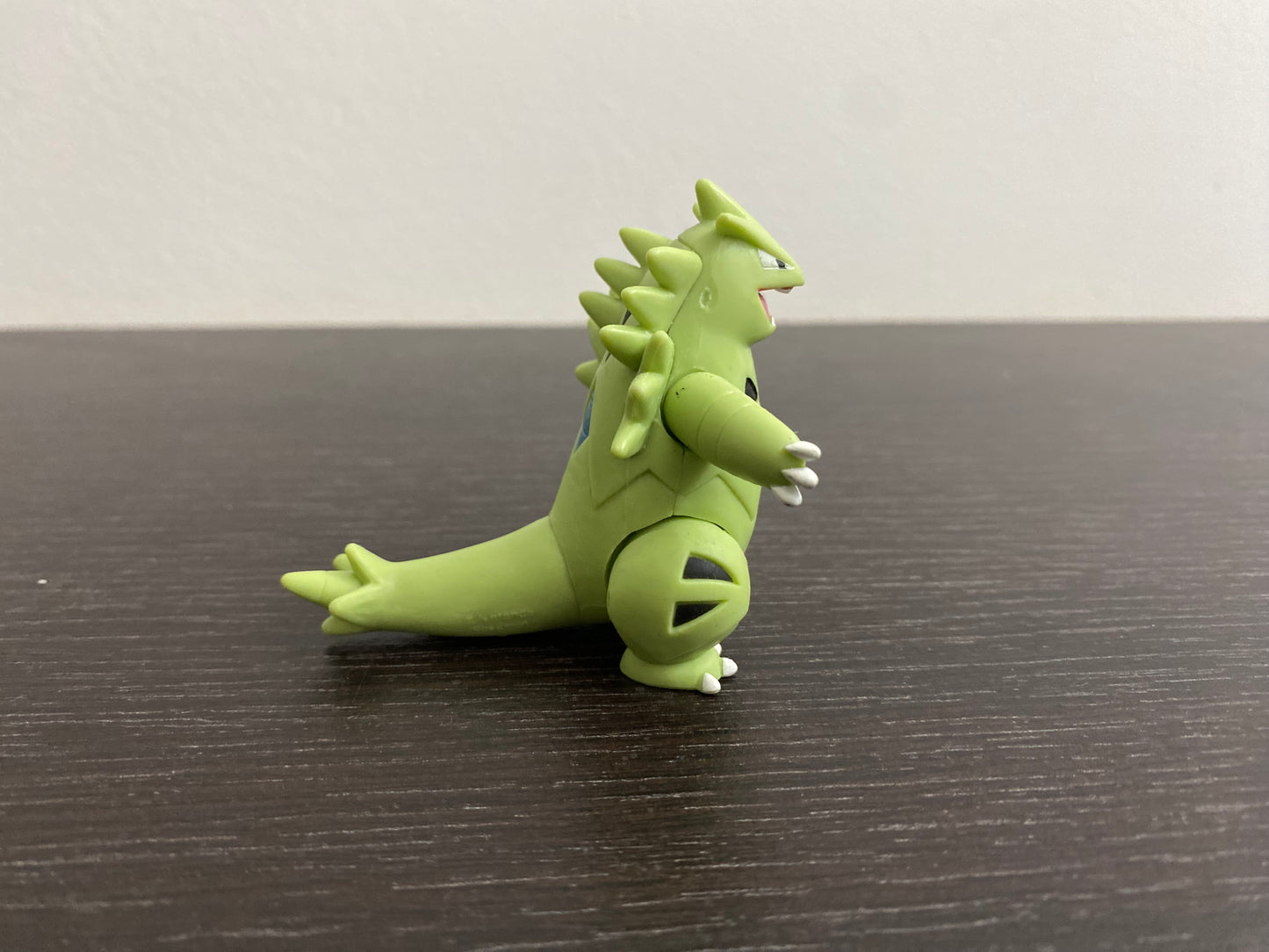 TYRANITAR HYPER SIZE - FIGURE TOMY