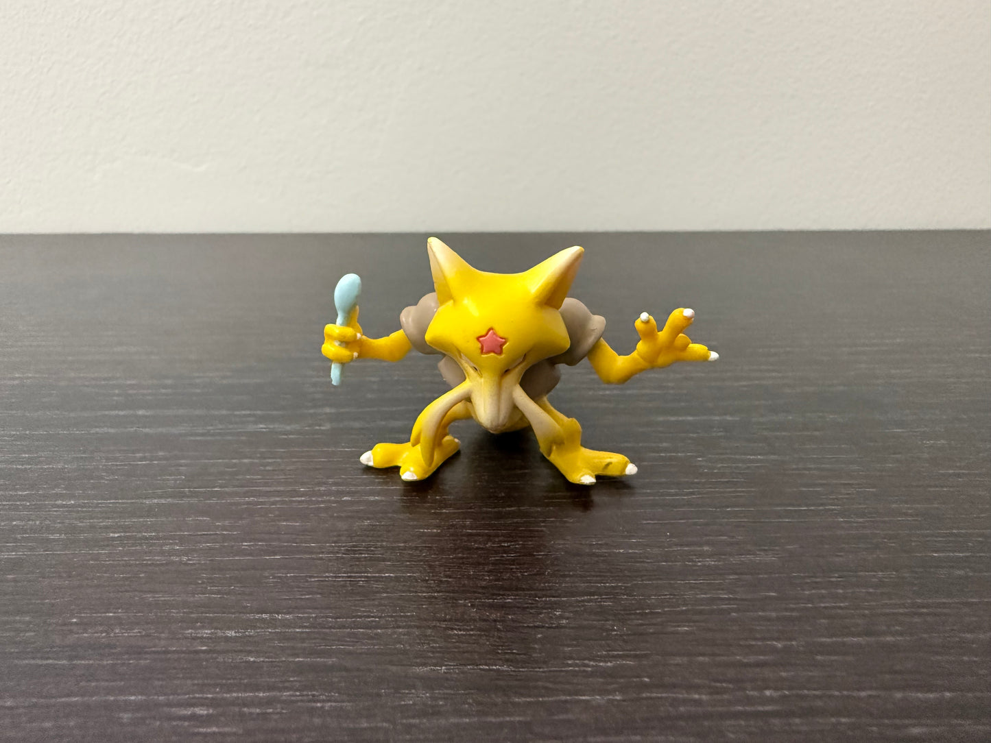 KADABRA - FIGURE TOMY CGTSJ
