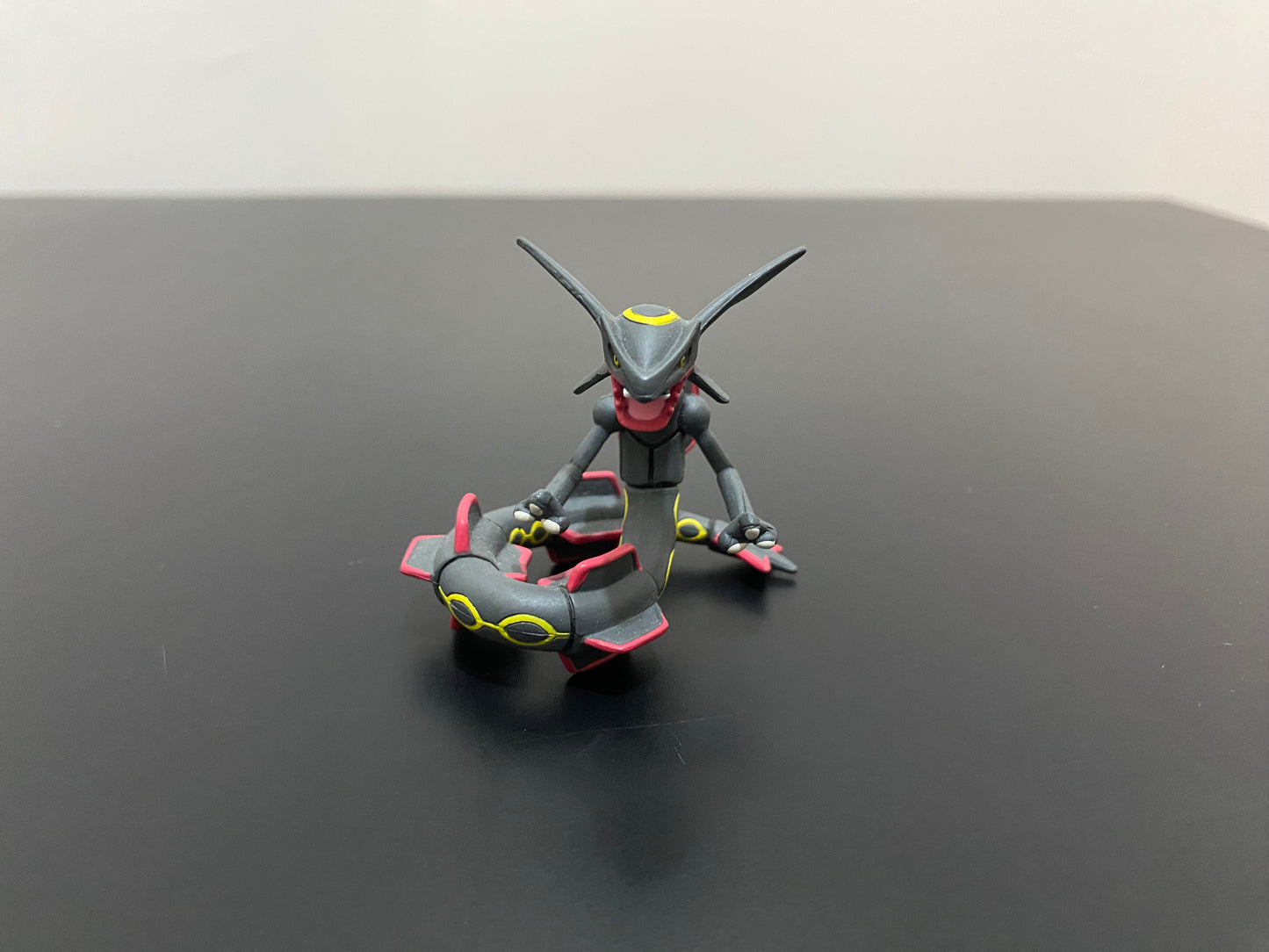 RAYQUAZA SHINING EXTREME RARE -  FIGURE TOMY CGTSJ