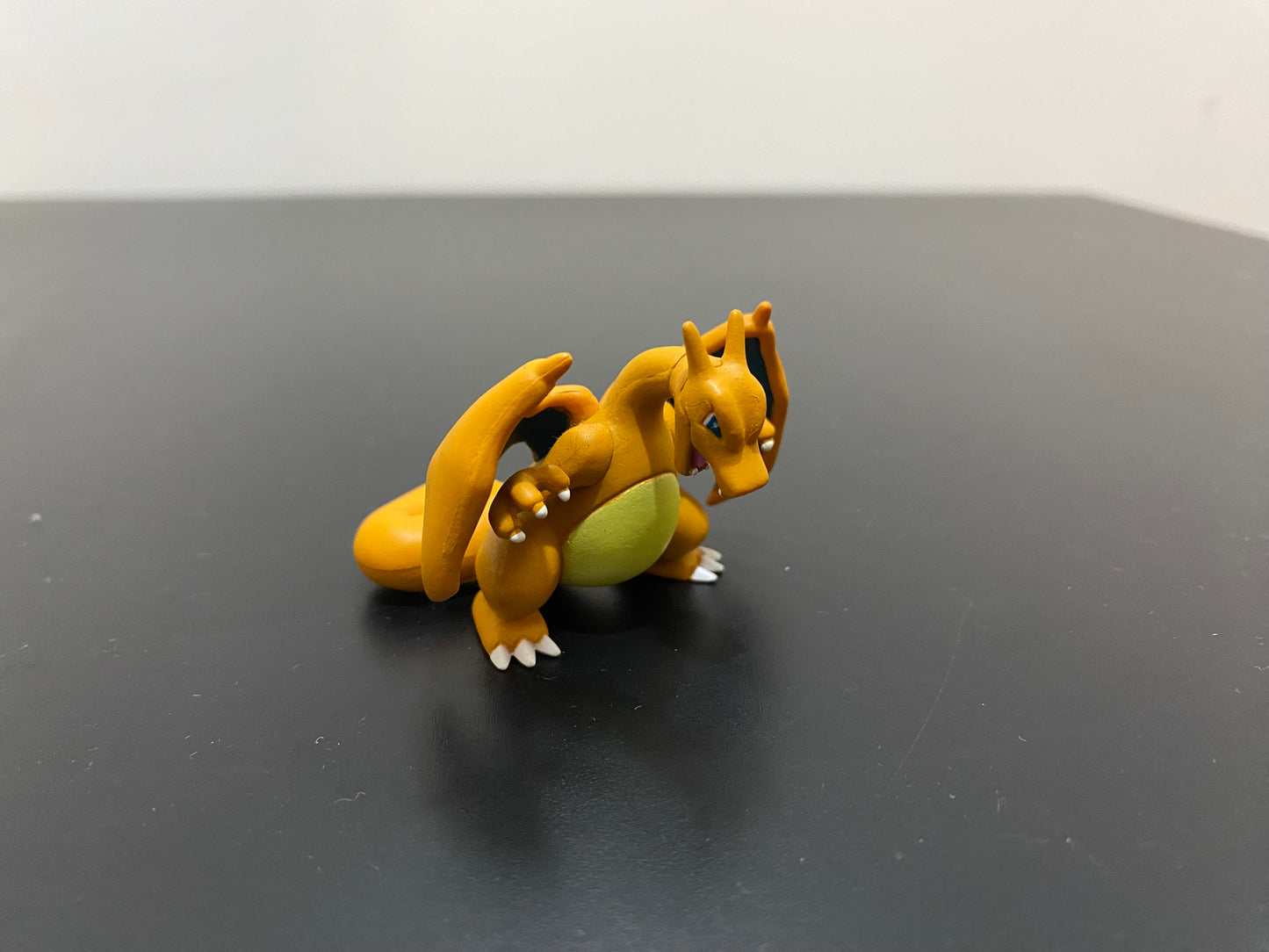 CHARIZARD ALTERNATIVE POSE MATTE - FIGURE TOMY