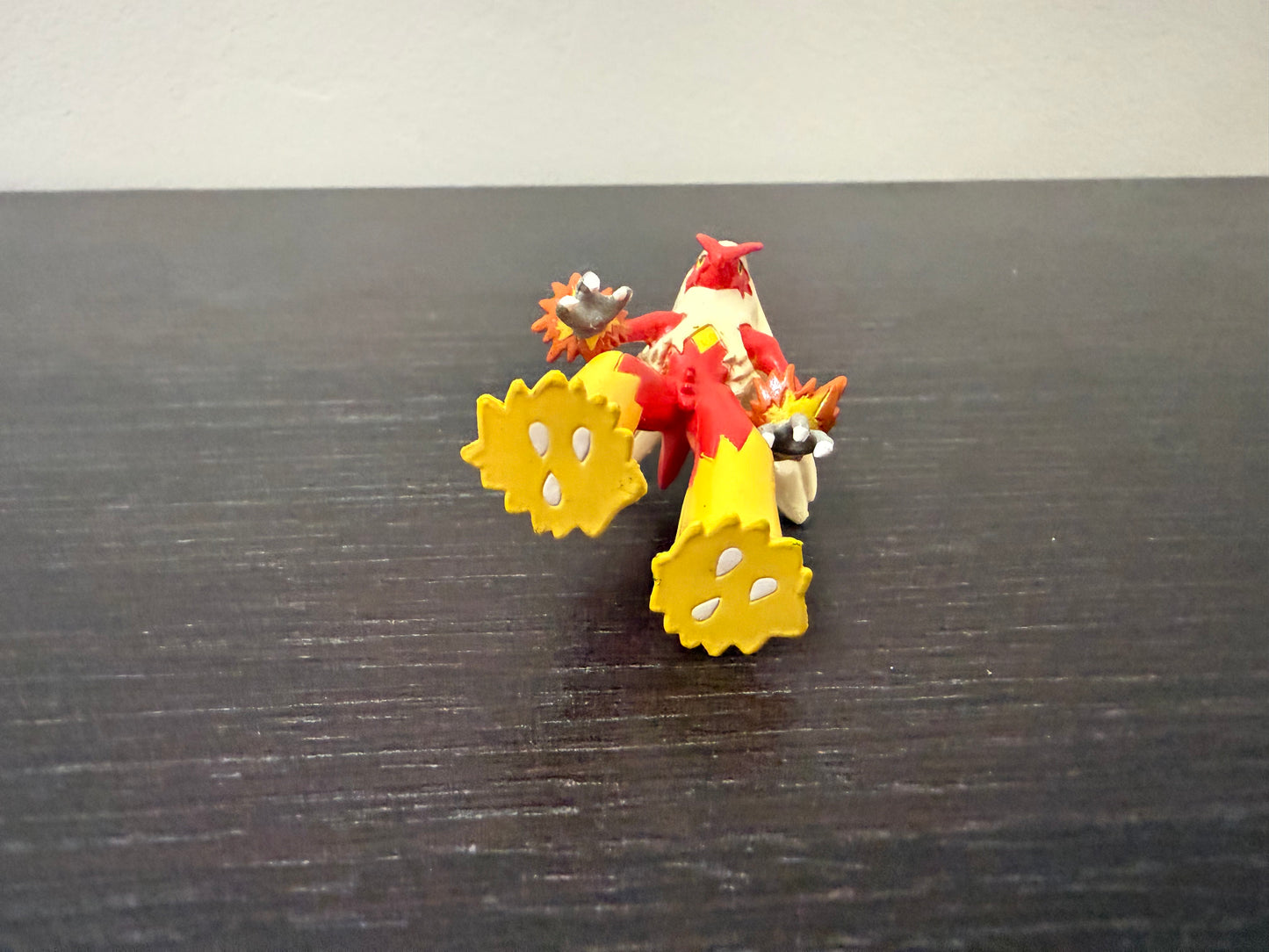 BLAZIKEN - FIGURE TOMY