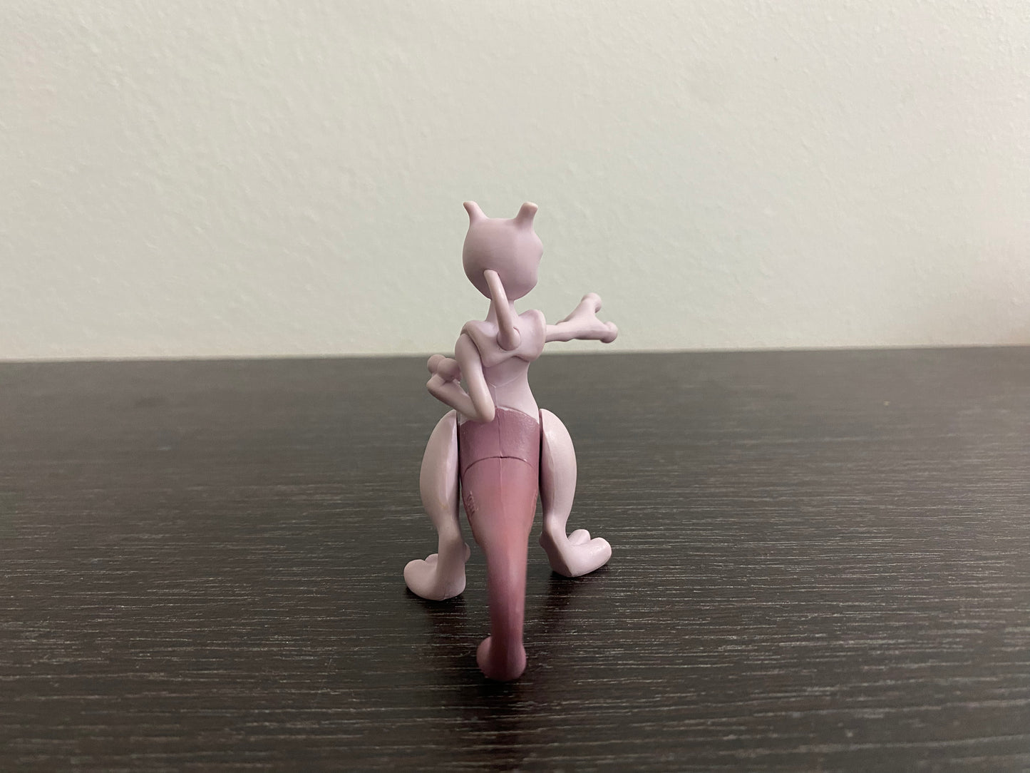 MEWTWO BATTLE POSE - FIGURE TOMY