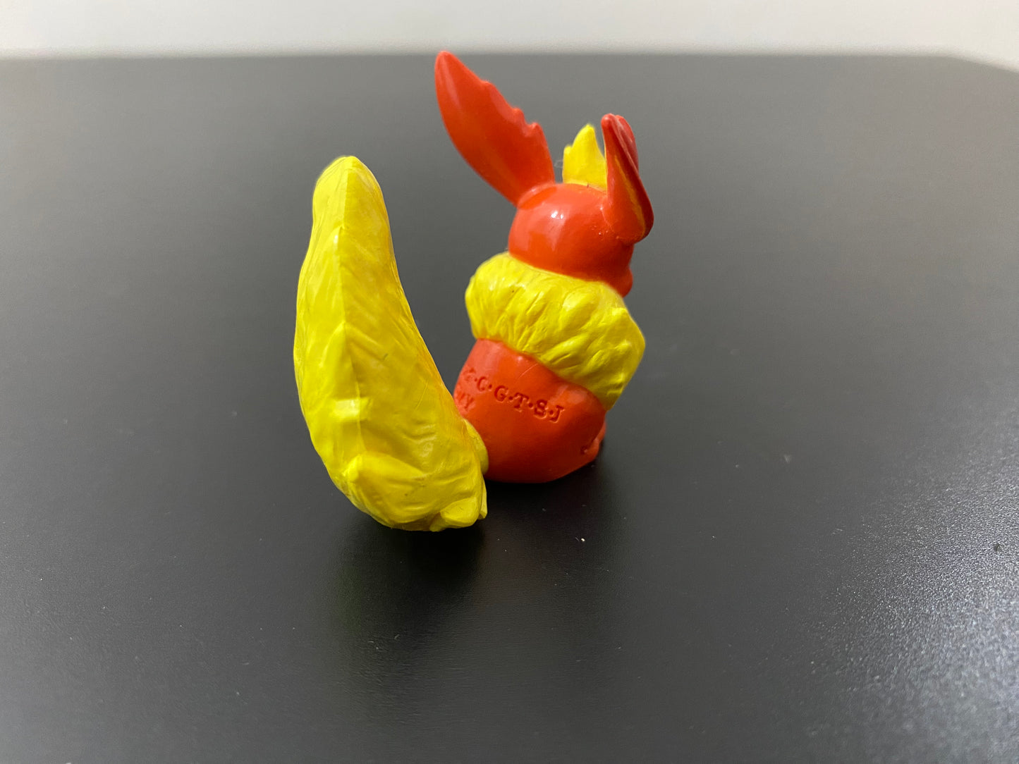 FLAREON NEW COLOR - FIGURE TOMY CGTSJ