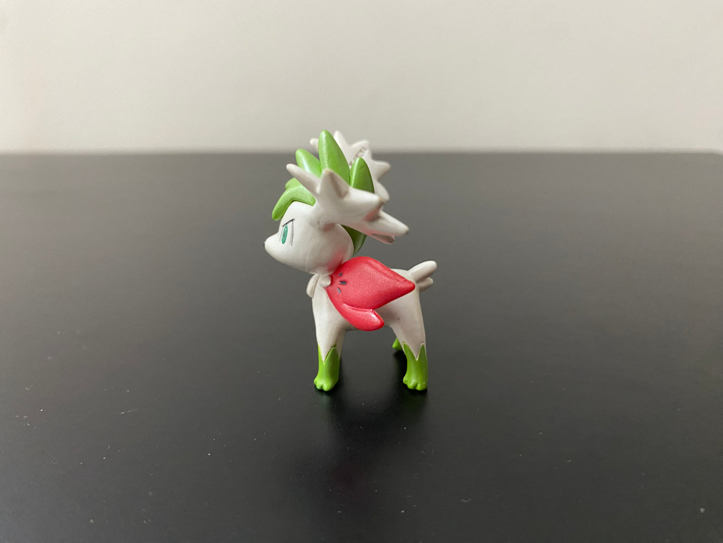 SHAYMIN SKY FORM - FIGURE TOMY CGTSJ