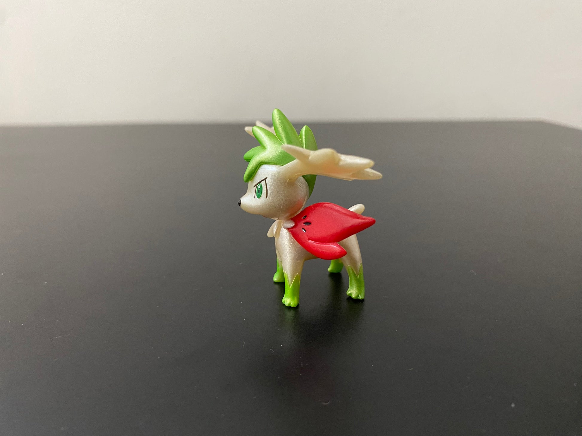 SHAYMIN SKY FORM PEARLY FIGURE TOMY CGTSJ – Academynerd