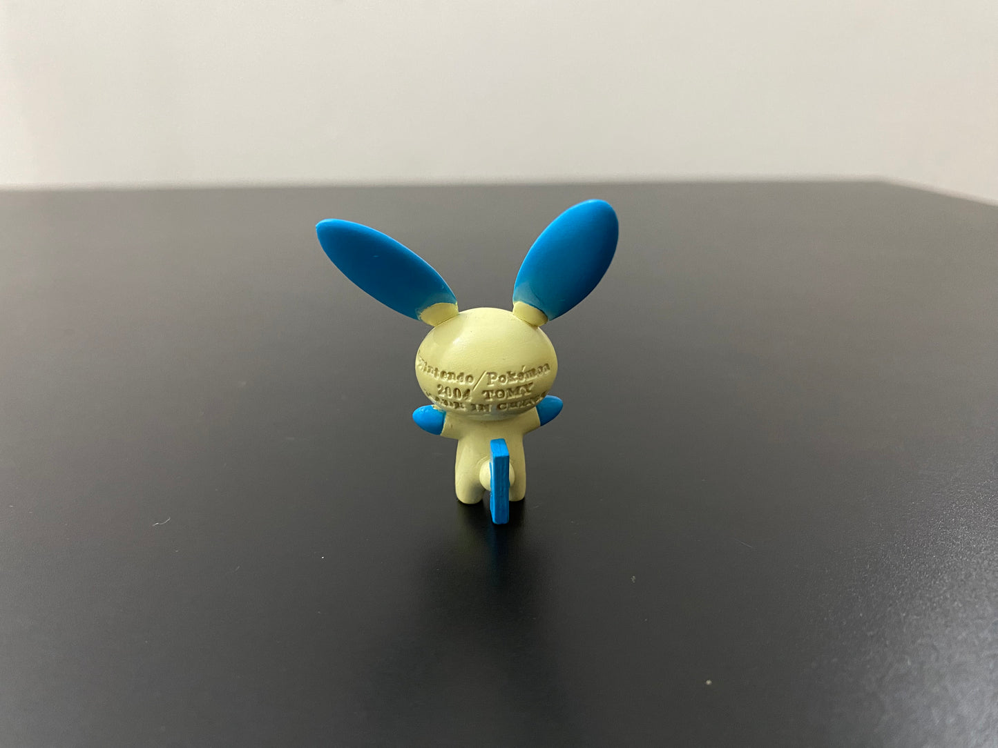 MINUN 2004 - FIGURE TOMY CGTSJ