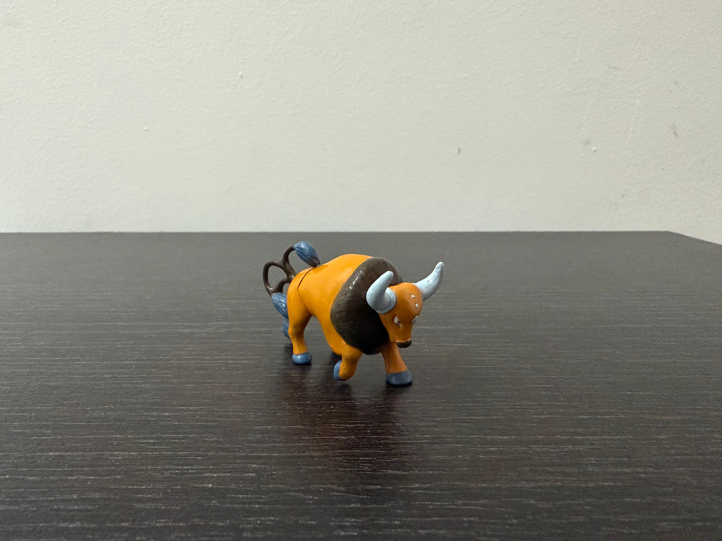 TAUROS NEW COLOR - FIGURE TOMY CGTSJ