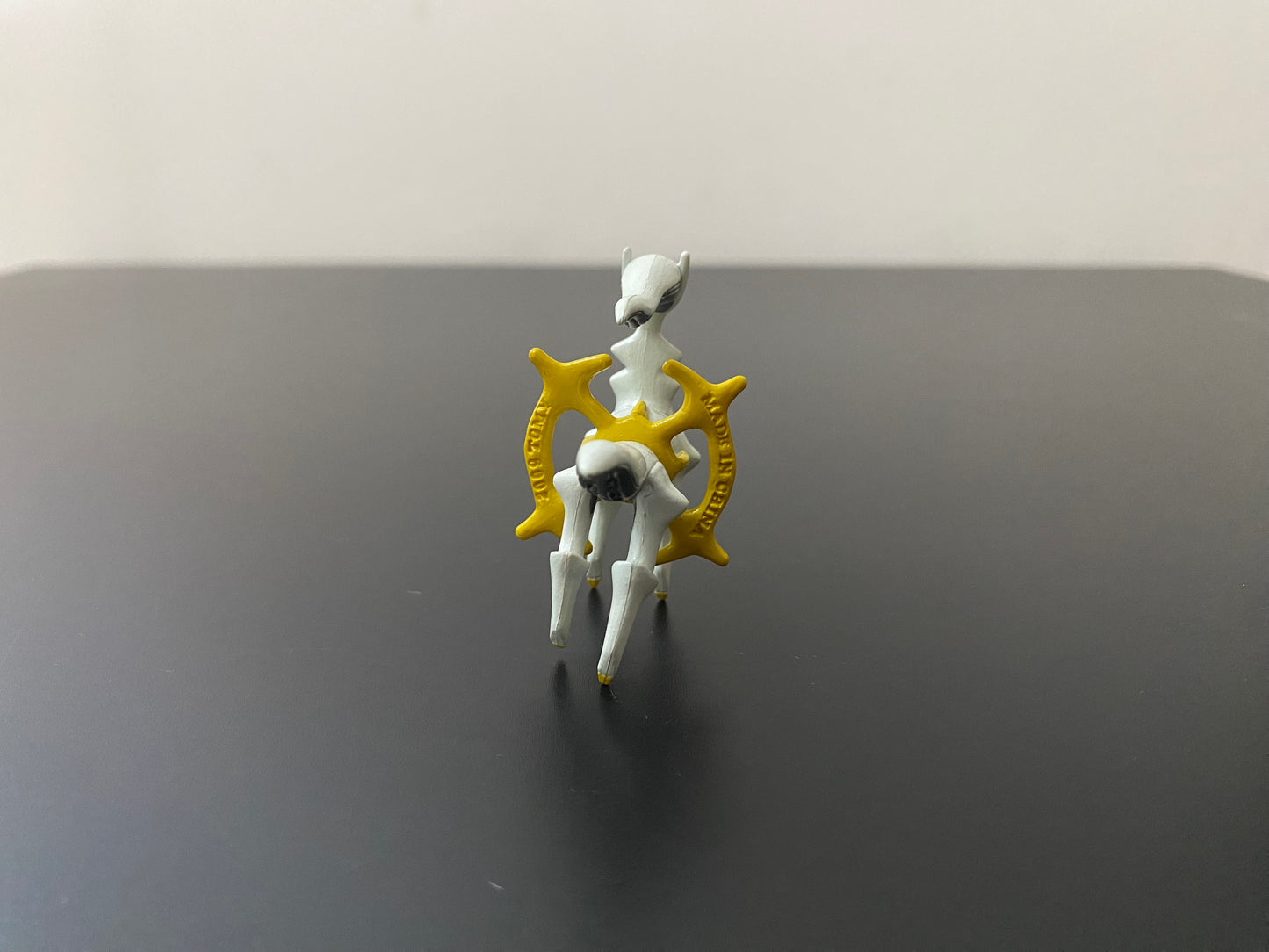 ARCEUS - FIGURE TOMY CGTSJ