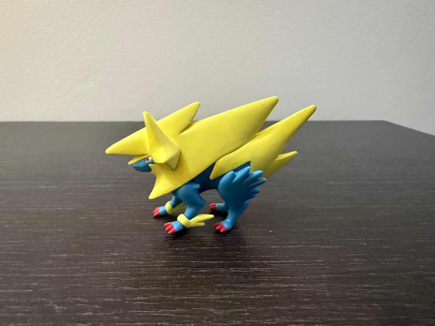MEGA MANECTRIC - FIGURE TOMY