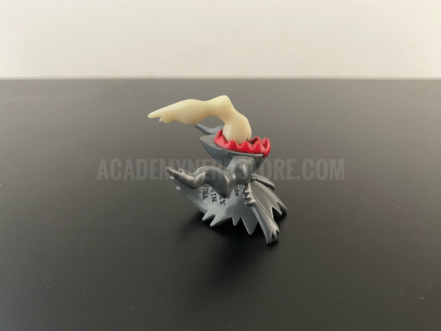 DARKRAI GLOW IN THE DARK 2007 UNOBTAINABLE - FIGURE TOMY