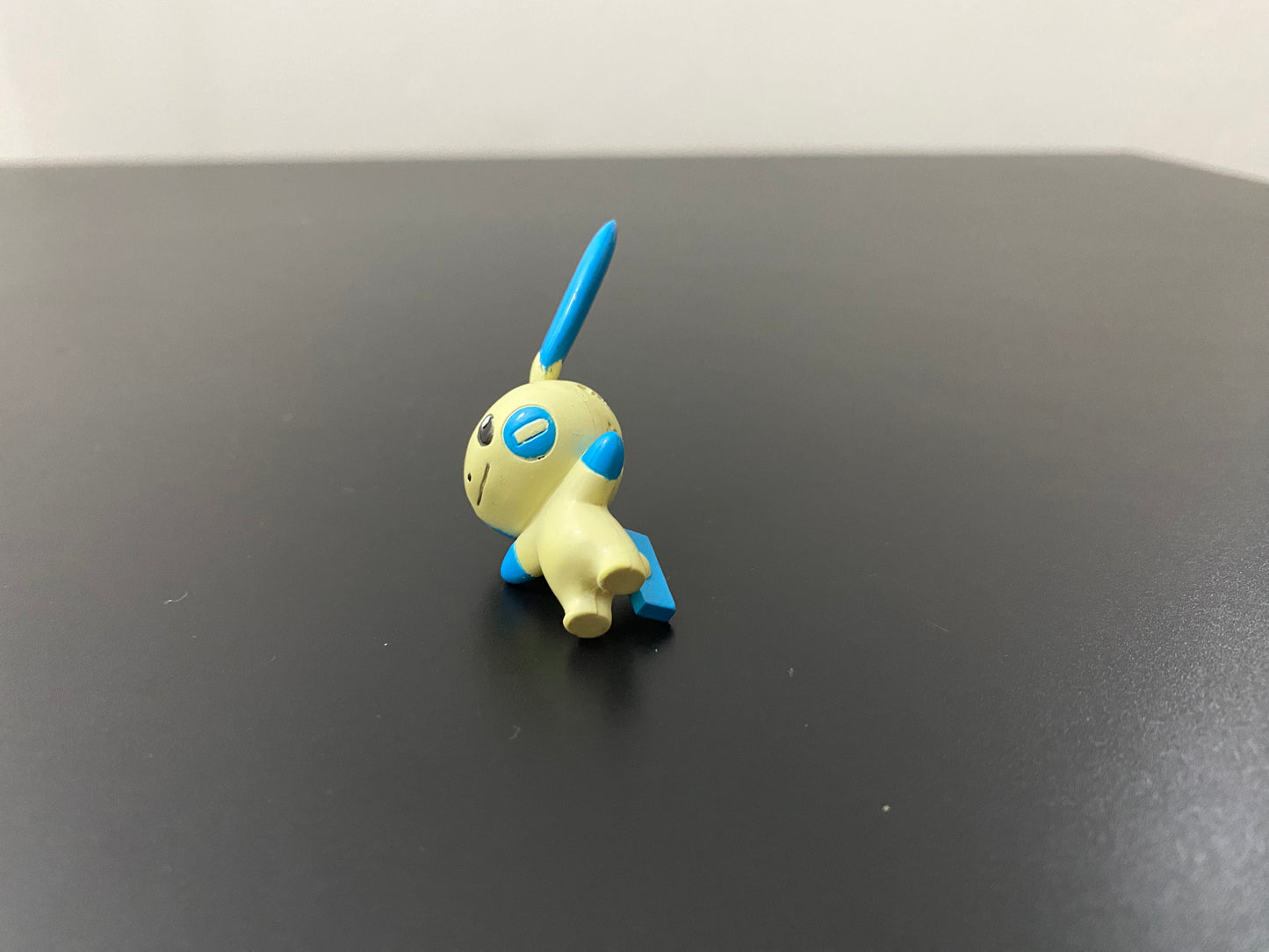 MINUN 2004 - FIGURE TOMY CGTSJ