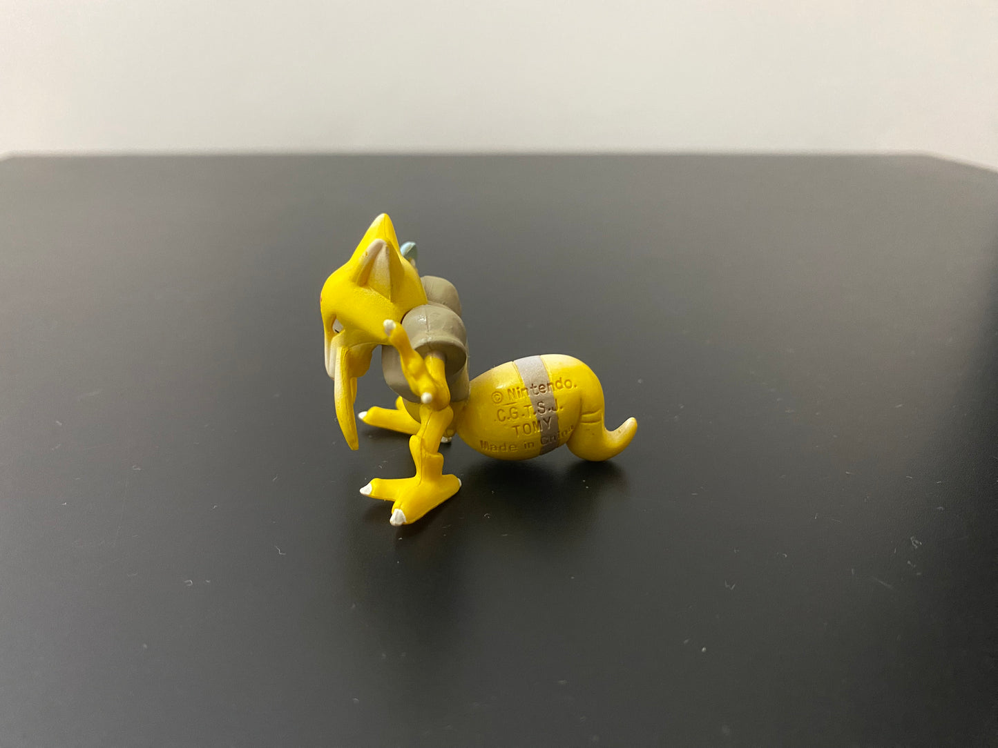 KADABRA - FIGURE TOMY CGTSJ