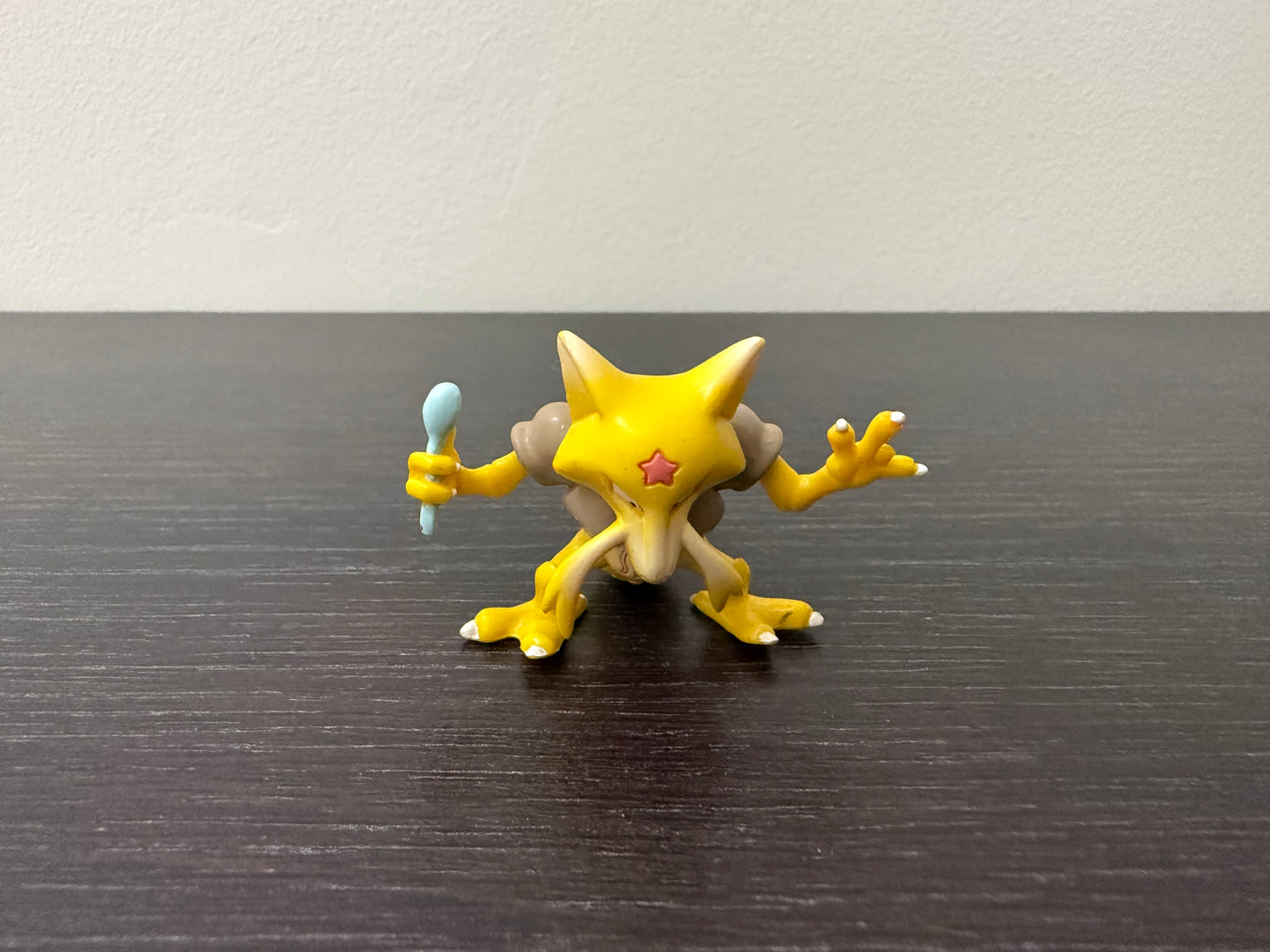 KADABRA - FIGURE TOMY CGTSJ